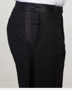 Double Breasted Suit -Jm Menswear IMG 4714 c502226d b11e 4b4d 9887 e8c0504eb9a3