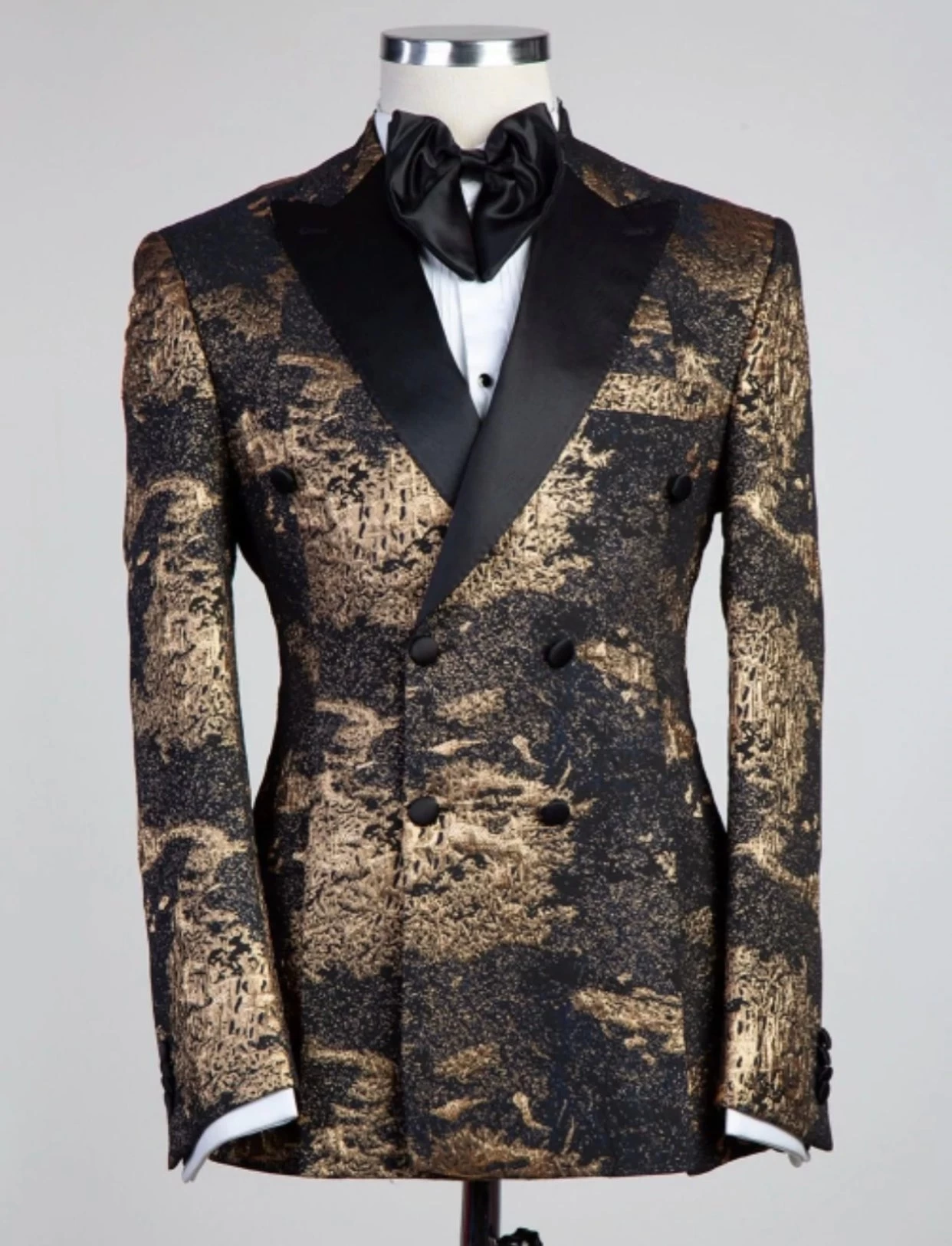 Slash Leopard Tuxedo