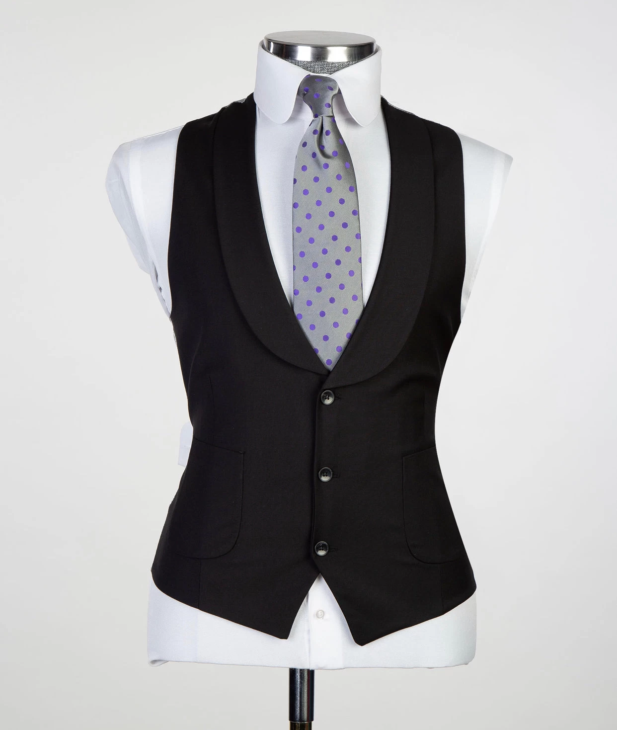 Classic Business Suit 4 Classic Business Suit - Image 2