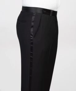 Three-Pieces Tuxedo Suit 13 Three-Pieces Tuxedo Suit -Jm Menswear PHOTO 2022 12 05 13 34 25 4f5819ae 898c 4036 ae25 88f3b1f70872