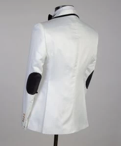 &New White Double Breasted -Jm Menswear PHOTO 2023 04 25 12 54 26