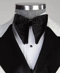 &New White Velvet Collar Tuxedo 11 &New White Velvet Collar Tuxedo -Jm Menswear PHOTO 2023 05 10 11 40 05